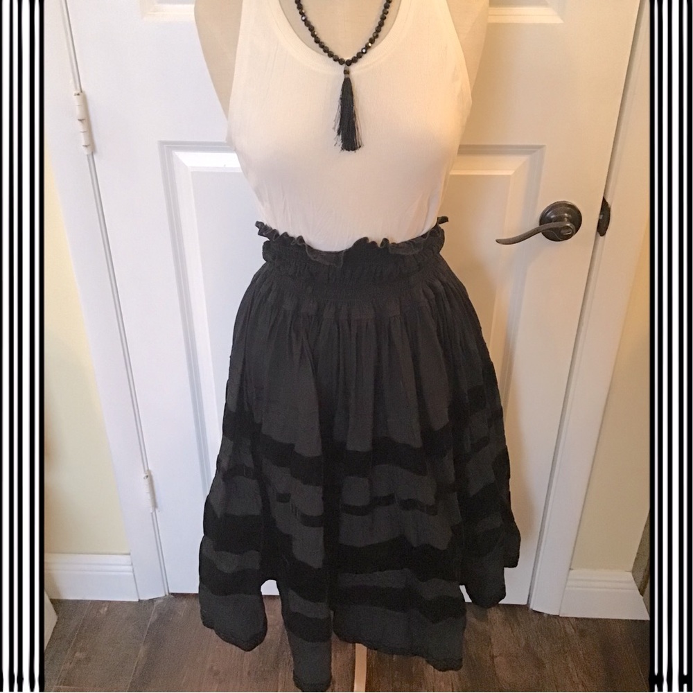 🎉HOST PICK🎉 Skirt